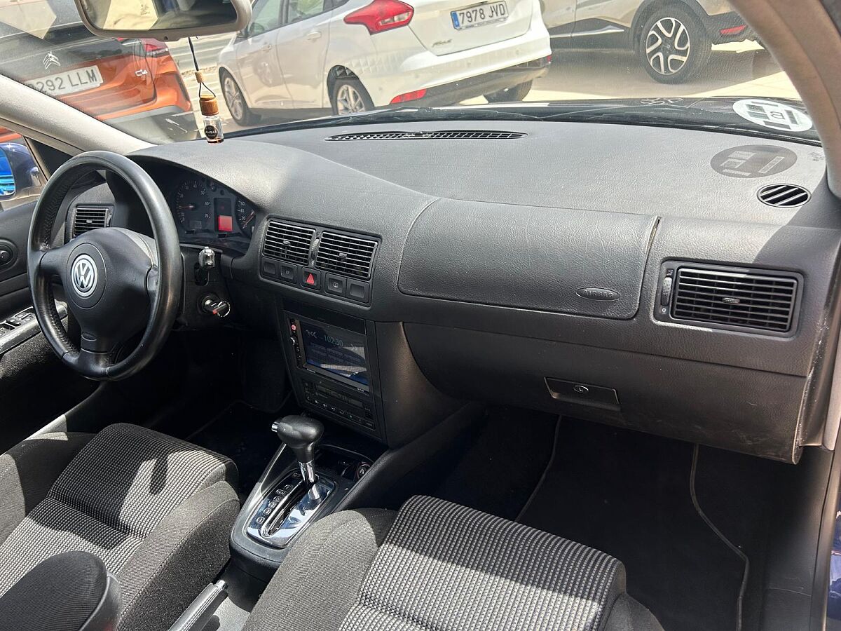 VOLKSWAGEN GOLF 1.6 AUTO SPANISH LHD IN SPAIN 94000 MILES BARGAIN PX 2001
